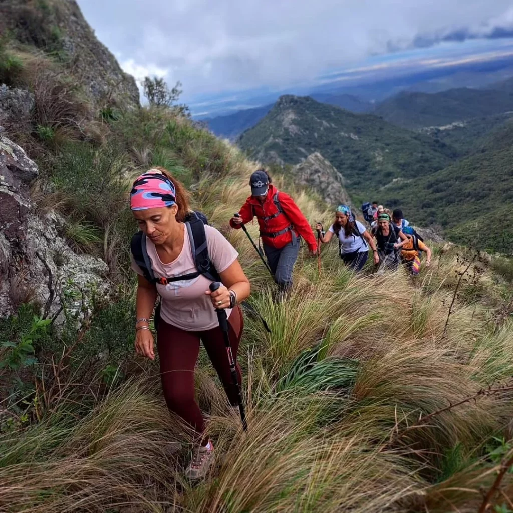 Portada Volcanes de Pocho, Summittrek Trekking Córdoba